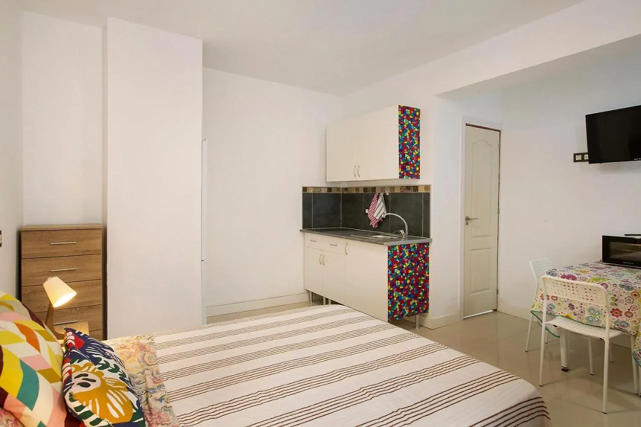 Estudio Massimo 7B Las Palmas de Gran Canaria